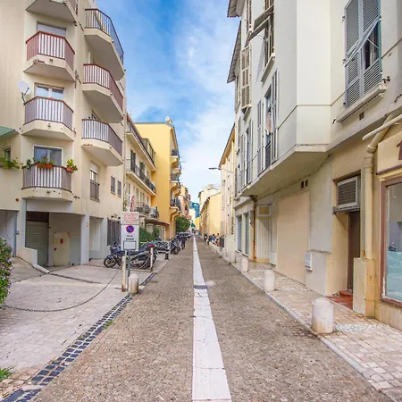 Superbe - Proche Du Centre-ville - El דירה בוסוליי